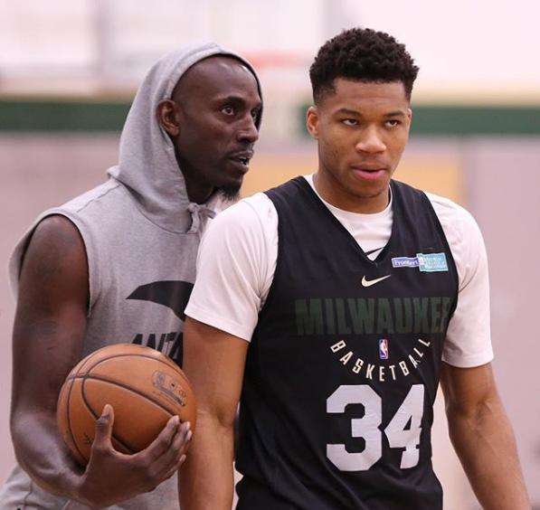 誉积累仍显 誉积累仍显