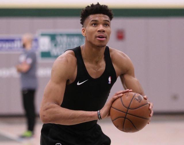 如何在足球 如何在足球