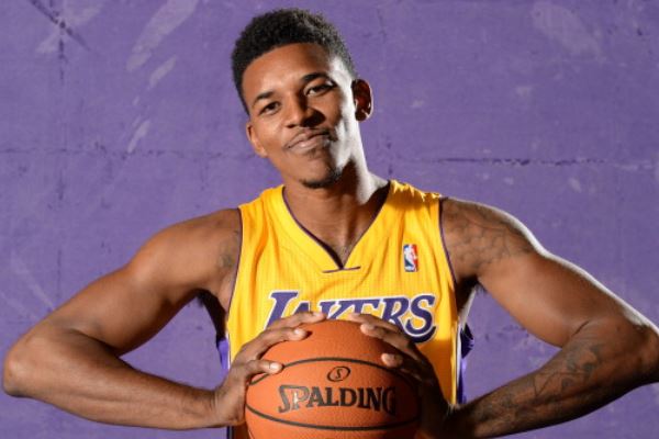 对抗与肘区 对抗与肘区